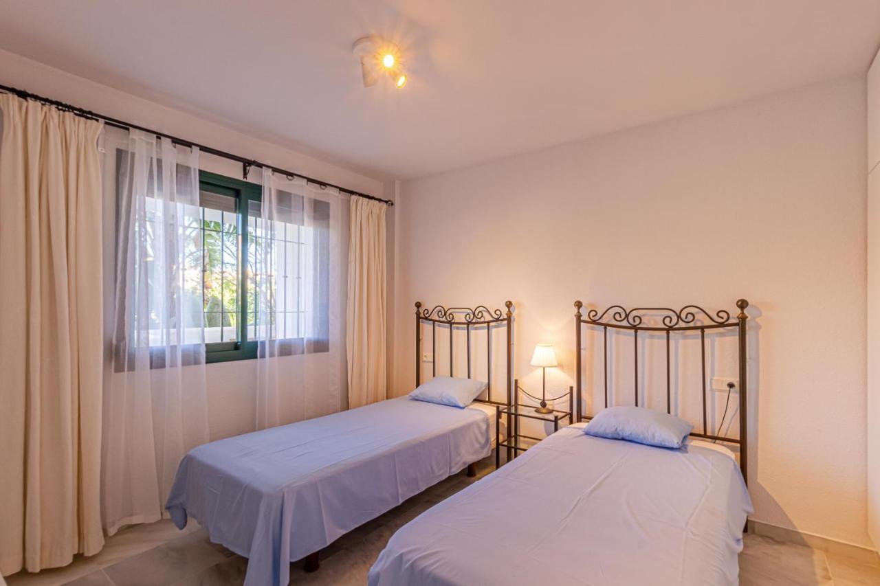 797 Holiday Rentals - Apartamento Frente Al Parque La Paloma Con Piscina Benalmadena Ngoại thất bức ảnh