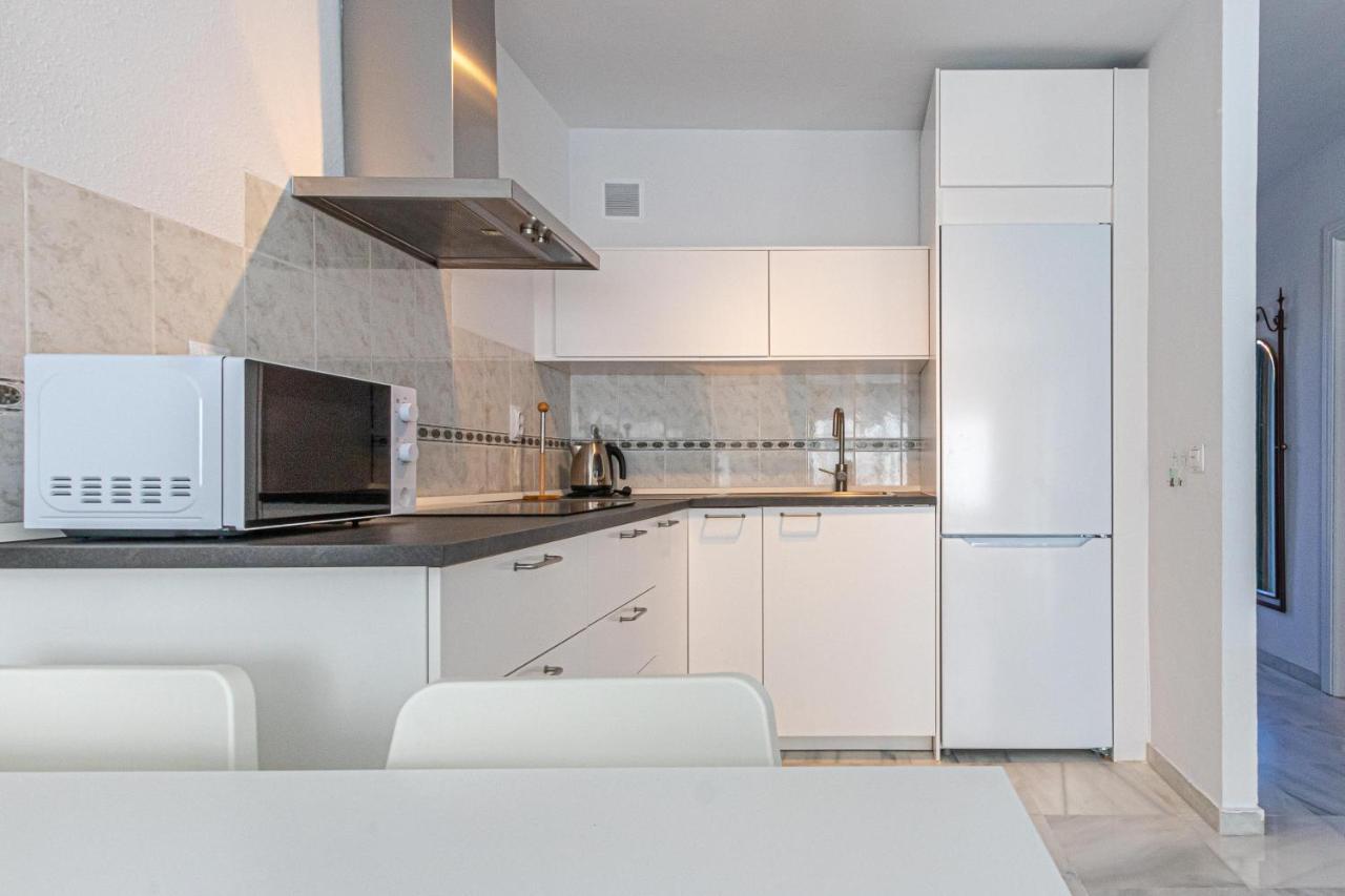 797 Holiday Rentals - Apartamento Frente Al Parque La Paloma Con Piscina Benalmadena Ngoại thất bức ảnh